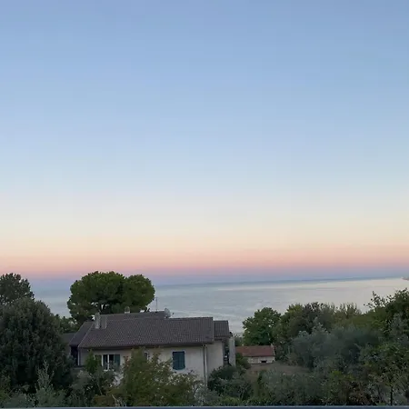 Annita Vista Mare 350 Mt Dalla Villa Numana