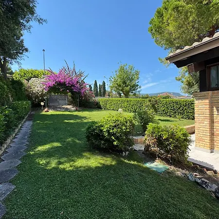 Annita Vista Mare 350 Mt Dalla Numana