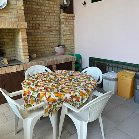 Villa Annita Vista Mare 350 Mt Dalla